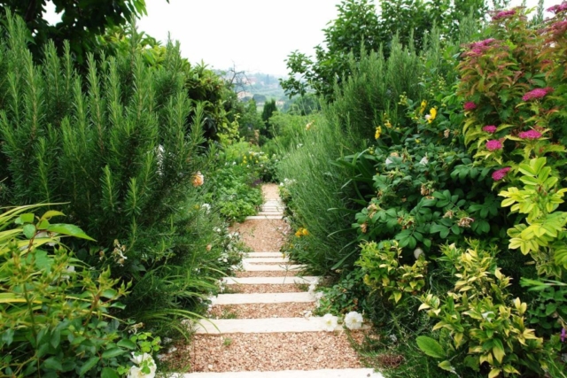 Giardino Paghera - vista e scala verde